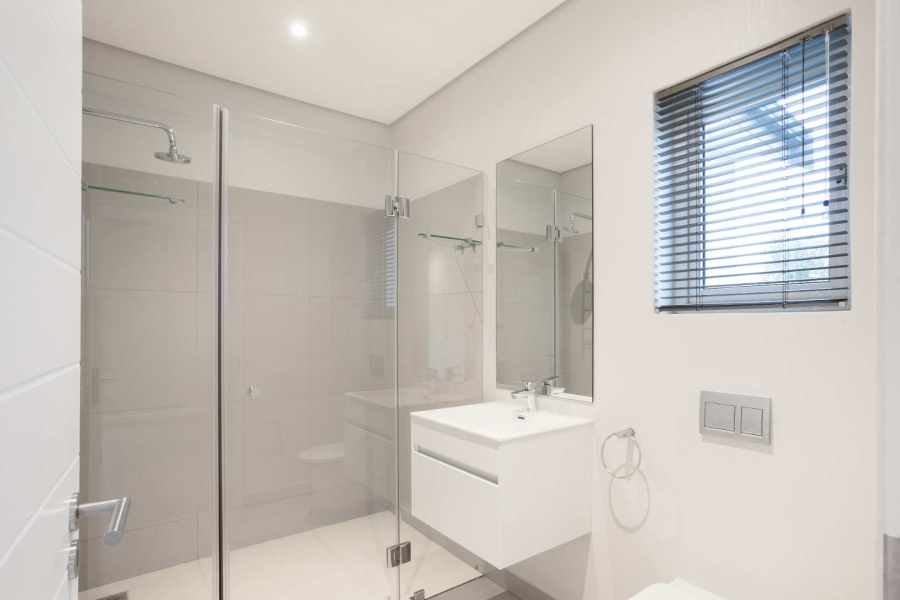 To Let 4 Bedroom Property for Rent in Val De Vie Estate Western Cape
